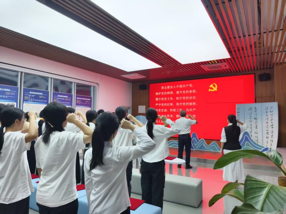 英国上市公司365