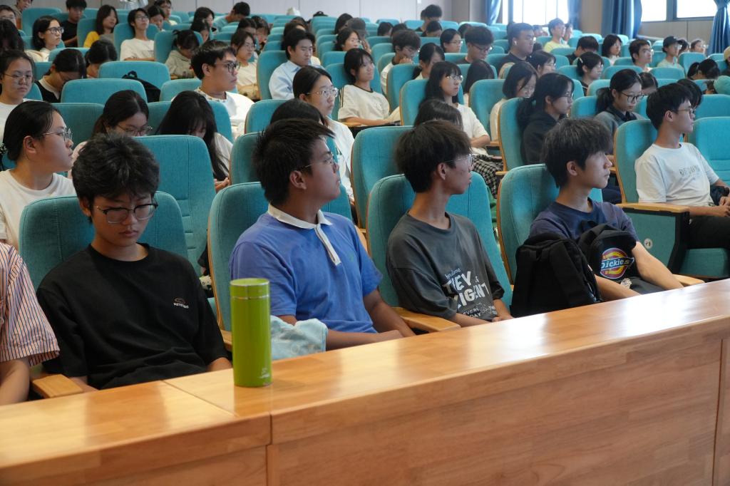 英国上市公司365